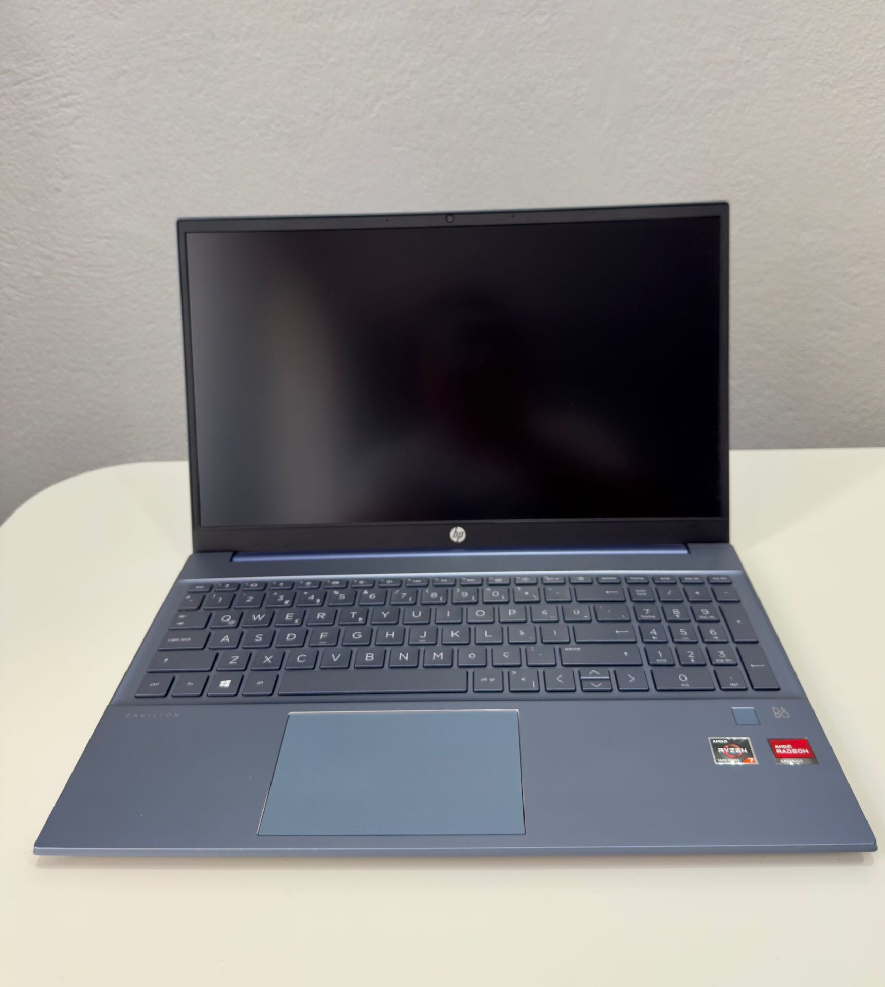 HP Pavilion 15-EH1007NT AMD Ryzen 7 5700U 8GB 512GB SSD Windows 10 Home 15.6'' FHD Taşınabilir Bilgisayar